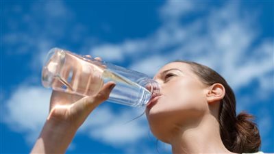 ماذا يحدث عندما تهمل نظافة زجاجة المياه الخاصة بك؟