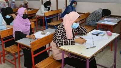 إصابات الثانوية العامة اليوم في القليوبية | إصابة ملاحظ بغيبوبة سكر.. ونقل طالب وطالبة للمستشفى لإصابتهم بضيق تنفس