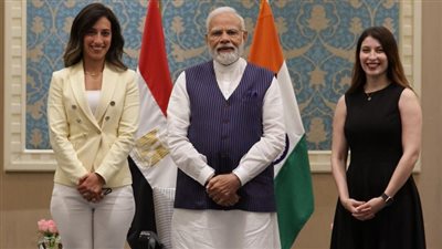 لارتباطها بالحضارة القديمة.. رئيس الوزراء الهندي يلتقي مدربتين لليوجا بمصر