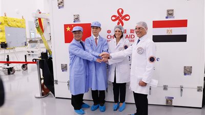 بحضور وزيرة التعاون الدولي.. السفير الصيني يشهد مراسم تسليم نموذجي قمر مصر سات 2