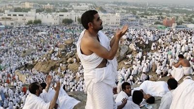 وفاة 8 حجاج مصريين بالسعودية حتى الآن ودفنهم في مكة| خاص