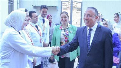الأفضل أثناء جائحة كورونا.. محافظ الإسكندرية يتفقد مستشفى العجمي التخصصي