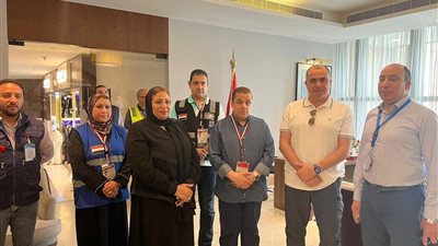 رئيس البعثة الرسمية للحج يتفقد مقر بعثة السياحة وفنادق الحجاج | صور 