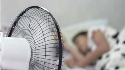 أضرار استخدام المراوح الكهربائية في الليل.. تعرف عليها