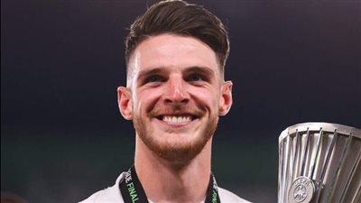 مقابل مبلغ مالي ضخم.. مانشستر سيتي يقدم عرضا رسميا لضم ديكلان رايس