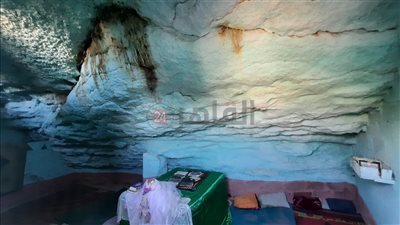 الجبل بينزف في عيد الأضحى.. قصة ضريح بدون جسد أسطورة «الشيخة سلمي» في المنيا| صور وفيديو