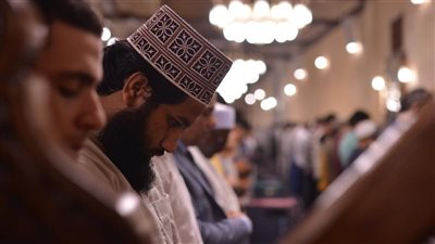 موعد اذان المغرب يوم عرفة.. لا تنسى الدعاء «اللهم أعني ولا تعن عليّ»