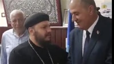 بالسلام والأحضان.. قساوسة البحيرة يشاركون الاحتفال بعيد الأضحى المبارك| بث مباشر