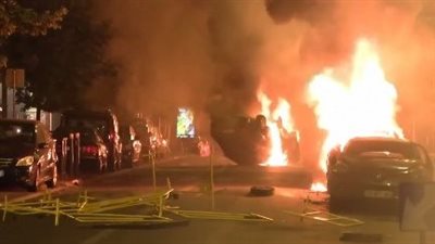 اعتقالات وإصابة العشرات بصفوف الشرطة في احتجاجات بفرنسا بسب مقتل شاب.. وماكرون: غير مبررة 