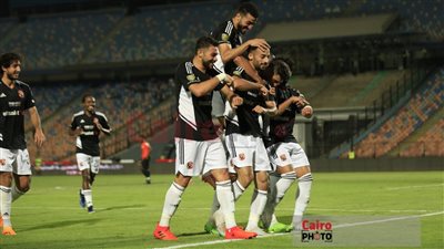 نتيجة مباراة الأهلي والبنك.. ثنائية رائعة تقود الأحمر للتقدم في الشوط الأول