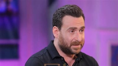 نضال الشافعي يتقدم بالشكر لكل من واساه فى عزاء زوجته الفنانة هند محمد علي