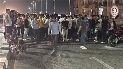 حادث تصادم يتسبب في تلف أجزاء من كوبري شرويدة بالشرقية| صور