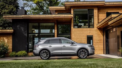 استدعاء 366 سيارة لينكولن دفع رباعي لهذا السبب