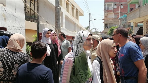 خروج الطلاب 