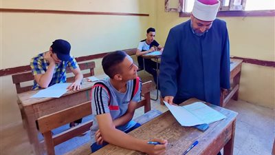 بمشاركة 22399 معلمًا.. بدء تصحيح امتحانات الثانوية الأزهرية داخل 16 مركزًا اليوم