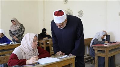 اليوم.. طلاب القسم الأدبي بالثانوية الأزهرية يؤدون امتحان مادة التوحيد