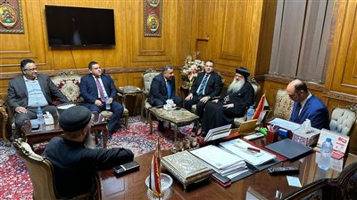 وفد كنسي برئاسة مطران طنطا يزور نادي القضاة