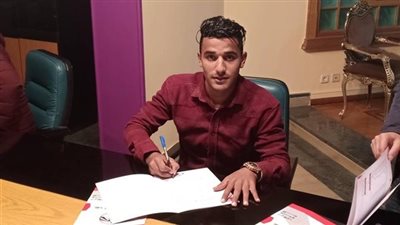 المصري البورسعيدي يمدد تعاقده مع إسلام عطية لمدة 3 مواسم | خاص 