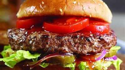 طريقة عمل البرجر.. وصفة الشيف منال العالم