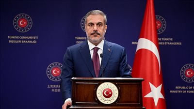 وزير الخارجية التركي: لا مطامع لنا في الأراضي السورية ونسعى لتطهيرها من الإرهاب