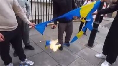 فورين بوليسي: السويد أصبحت عدوا عاما بعد حوادث إحراق المصحف الشريف