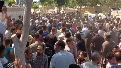 المئات يشاركون في تشييع جثمان زياد ضحية الدهس في القليوبية | بث مباشر 