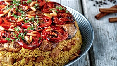 طريقة عمل المقلوبة.. 7 نصائح أبرزها نقع الأرز في ماء ساخن