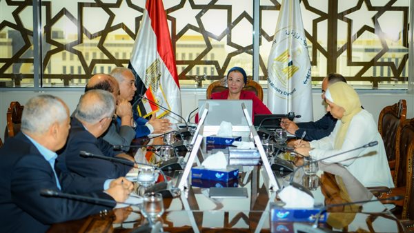 وزيرة البيئة 