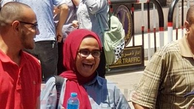 الامتحان عسل.. الإنجليزية ترسم الفرحة على وشوش الطلاب بالأقصر | صور