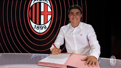 ميلان يعلن التعاقد مع لاعب لاتسيو حتى 2027