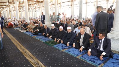 بحضور 4 وزراء.. صلاة الجمعة من مسجد عمرو بن العاص بمصر القديمة | صور 