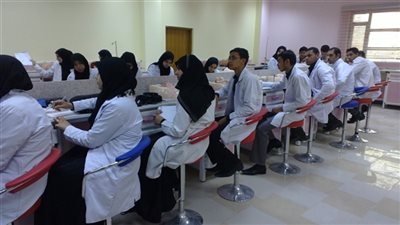 بحد أدنى 260 درجة.. فتح المرحلة الثانية للقبول بمدارس التمريض في قنا 