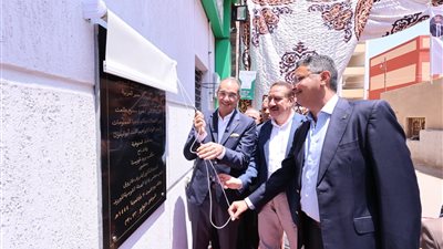 وزير الاتصالات يفتتح مكتبي بريد لتقديم الخدمات الحكومية والمالية بالمنوفية 