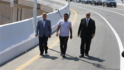 طوله 1.6 كيلو متر.. محافظ القاهرة يشهد التشغيل التجريبي لكوبري طه حسين