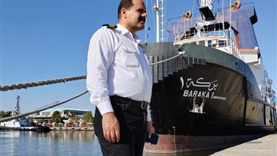 وفاة القبطان حسام زيدان أحد أبطال تعويم السفينة إيفرجيفن بأزمة قلبية