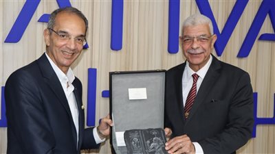 رئيس جامعة المنوفية لوزير الاتصالات: شرفنا باحتضان باكورة مراكز الإبداع الرقمية 