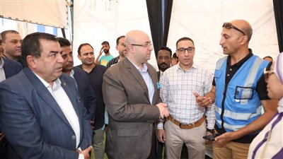 محافظ بني سويف يتفقد فعاليات الملتقى التوظيفي لتوفير 2000 فرصة عمل للشباب