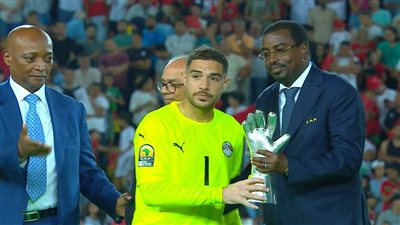 حمزة علاء بعد خسارة أمم إفريقيا: أعتذر للشعب المصري وأنا من أضعت مجهود لاعبي الأولمبي