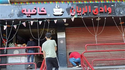 غلق وتشميع كافيه شهير بالمعادي لمخالفة إجراءات التراخيص | صور