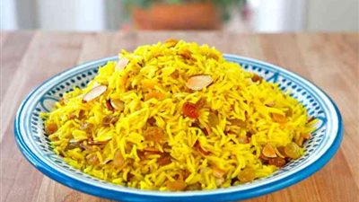 طريقة عمل رز بسمتي بالبهارات لتقديمه مع الدجاج واللحوم