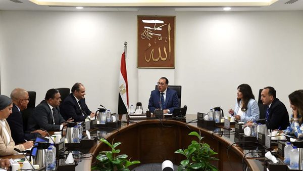 اجتماع الدكتور مصطفى