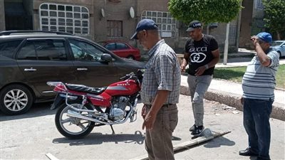 إزالة مغسلة وطاولة بلياردو استجابة لشكاوى المواطنين بمناخ بورسعيد