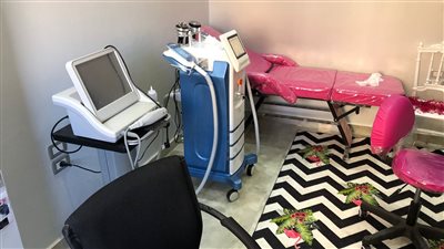 ضبط سيدة حاصلة على دبلوم صناعي تنتحل صفة طبيب تغذية بالبحيرة