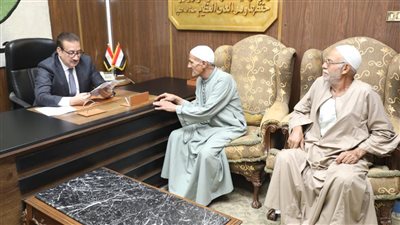 محافظ المنوفية يوجه بحل مشكلتي أهالي أبو عوالي وطهواي بأشمون
