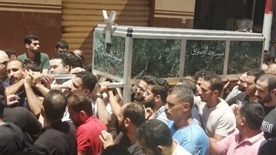 حاملًا لكتاب الله.. المئات بالشرقية يشيعون جثمان الشاب عبدالحميد محارب السرطان