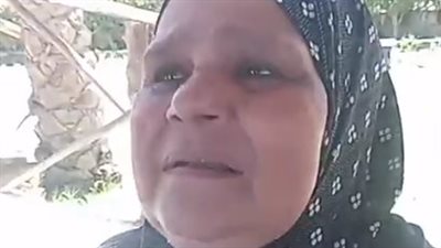 كان جاي يصيف ومات.. انهيار والدة الغريق الثاني ببورسعيد بعد العثور على جثمانه| بث مباشر