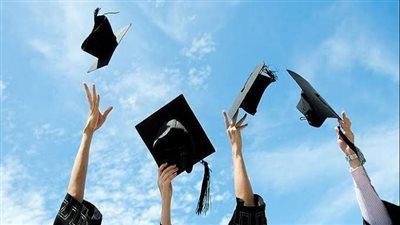 عبارات تهنئة بالنجاح والتفوق قبيل نتيجة الثانوية العامة.. صور مبهجة