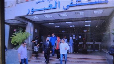 بعد حريق أمس.. محافظ كفر الشيخ يطمئن على مرضى مستشفى سيدي سالم بعد نقلهم للعبور والعام