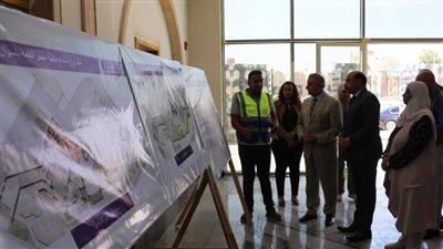 محافظ أسوان ومدير صندوق مكتبات مصر العامة يتفقدان التشطيبات النهائية بالمكتبة 