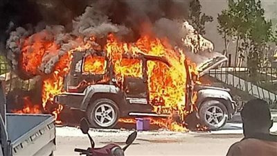 الثانية خلال ساعتين.. اشتعال النيران في سيارة بالمنشية بالإسكندرية